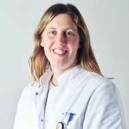 dr. Tine Loyson